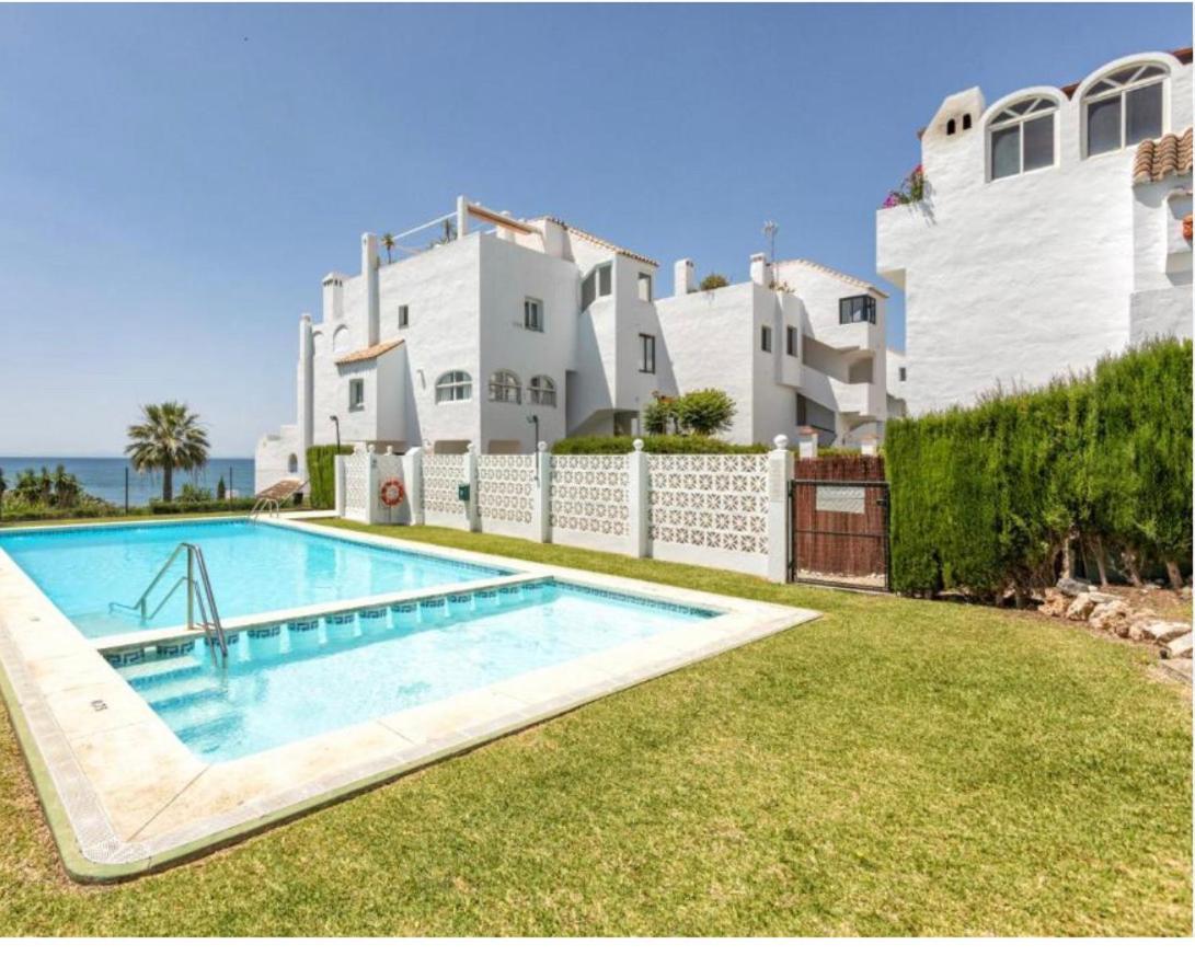 Playa Cristo Amazing Beach Terrace Appartment Estepona Exteriér fotografie